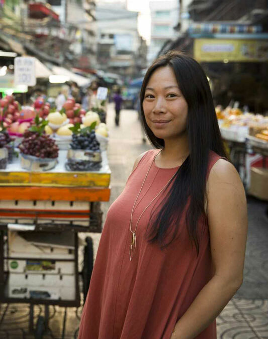 CAROLINE TRIEU, LA CUISINE THAIE ILLUSTREE